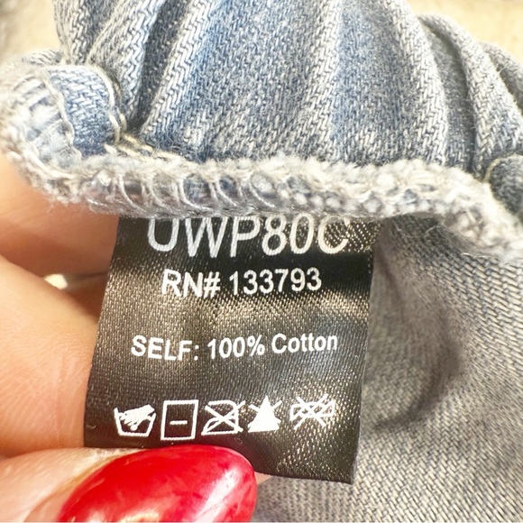 NWOT POL Floral Patchwork Denim Joggers, Size Medium - Picture 12 of 13